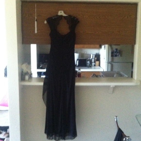Black formal dress - Picture 2 of 2