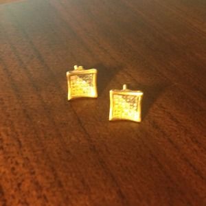 14k Gold/diamonds color y,w&b. Org. price $340