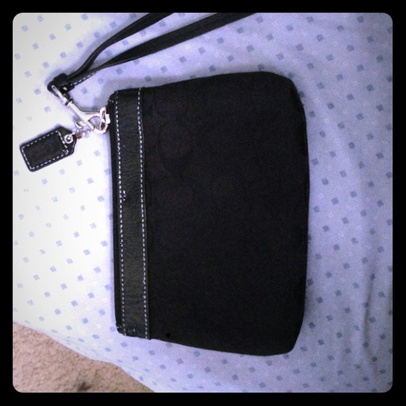 Authentic Coach Wristlet