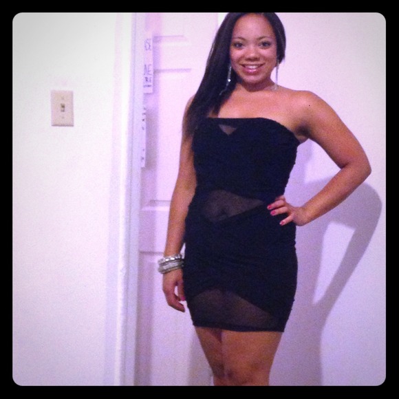 Black dress with mesh cutouts ❤