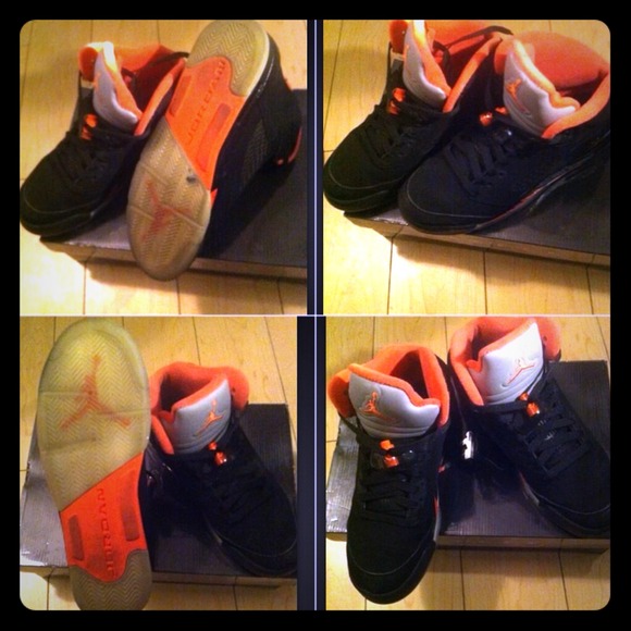 💢💢SOLD💢💢 Jordan 5s size 6.5youth