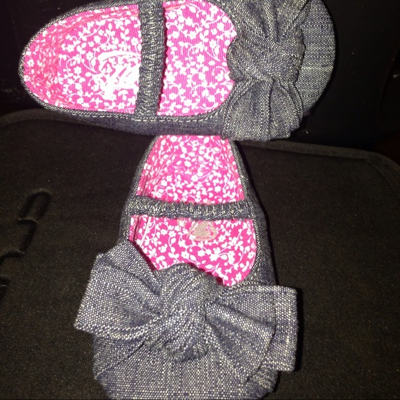 Infant shoes 3-6 months!!!!