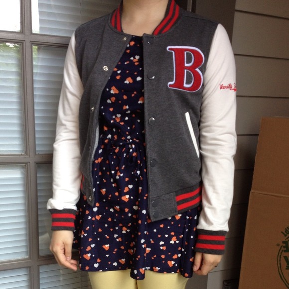 Delia's baseball jacket - Picture 2 of 2
