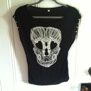 Skull shirt super cute, studs sleeves.