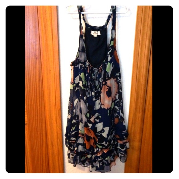 ❌SOLD❌Floral Ruffle Dress