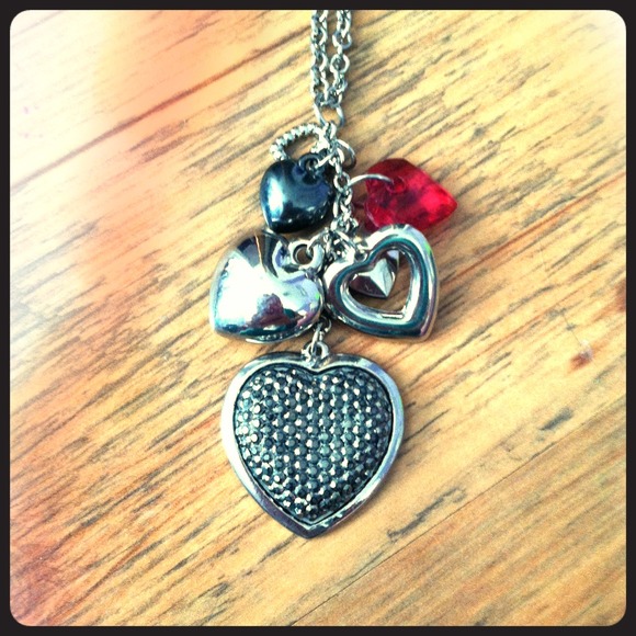 Necklace of Hearts - Picture 1 of 3