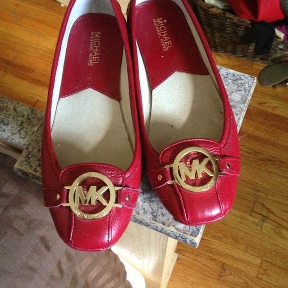 Reserved!!!!! Michael kors red flats
