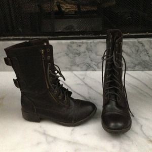 Brown combat boots lightly worn!