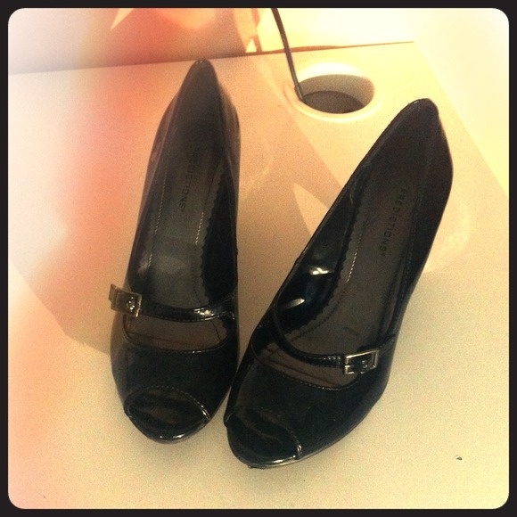 Size 6 wedges