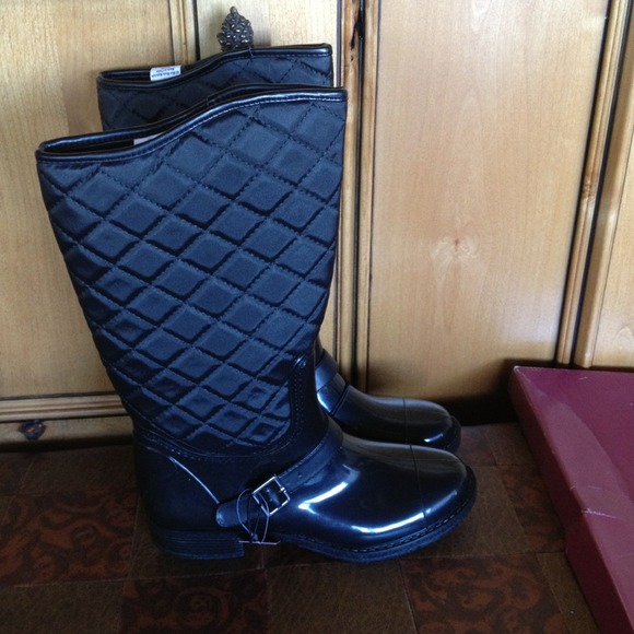 NWT Merona Boots! Size 8 - Picture 1 of 3
