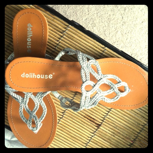 Size 10 silver flip flops