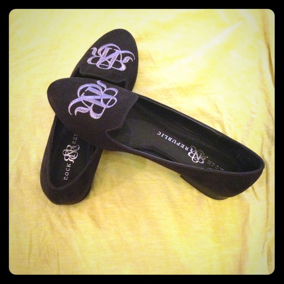 NWOT Rock & Republic smoking flats
