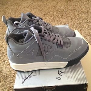 Authentic Air Jordan 4 Retro