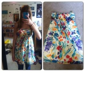 *~REDUCED~* Watercolor floral strapless top