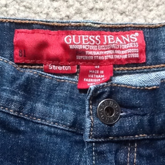 $10 Guess jeans size 31✂💰