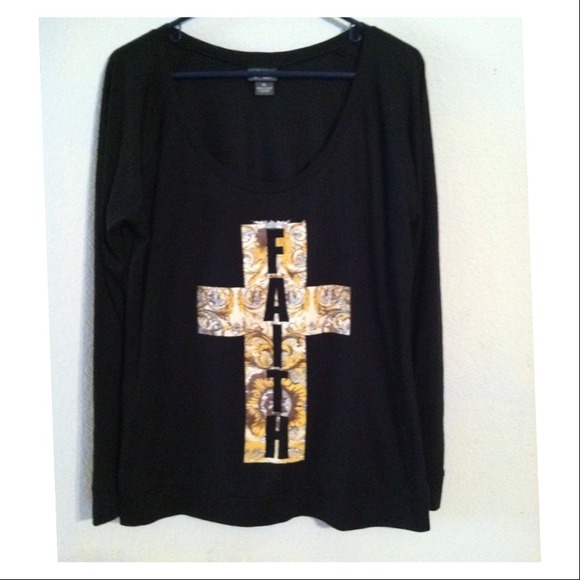 Cute black long sleeve top