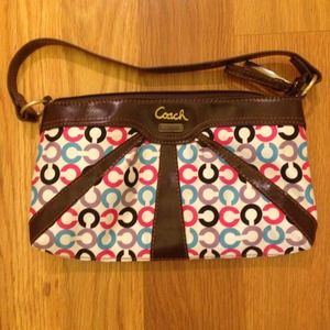 Small Coach purse w/ detachable strap