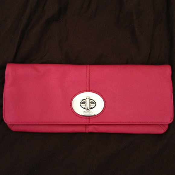 Traded with caw1121 for burberry hat :)