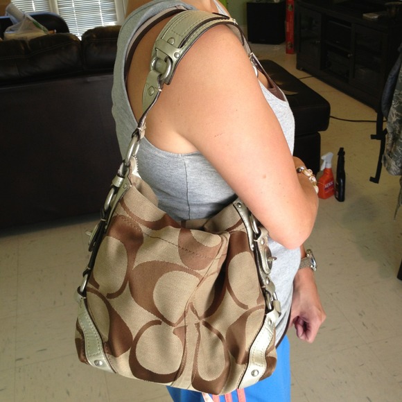 COACH Handbag and Wallet. USED
