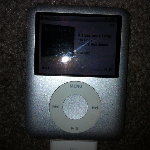 Silver iPod nano