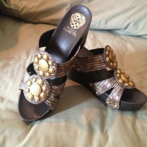 NWOT HOSTPICK🎉Vince Camuto wedges PRICE LOWERED👇