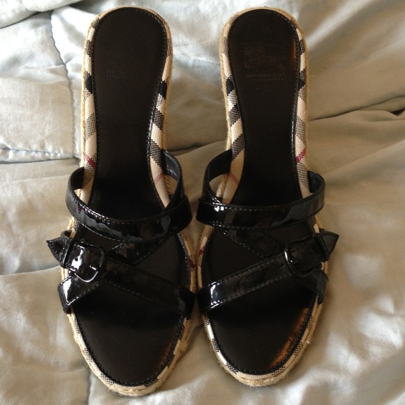 Burberry wedges like new condition!