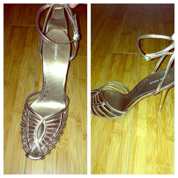 Bronze sz 10 heels