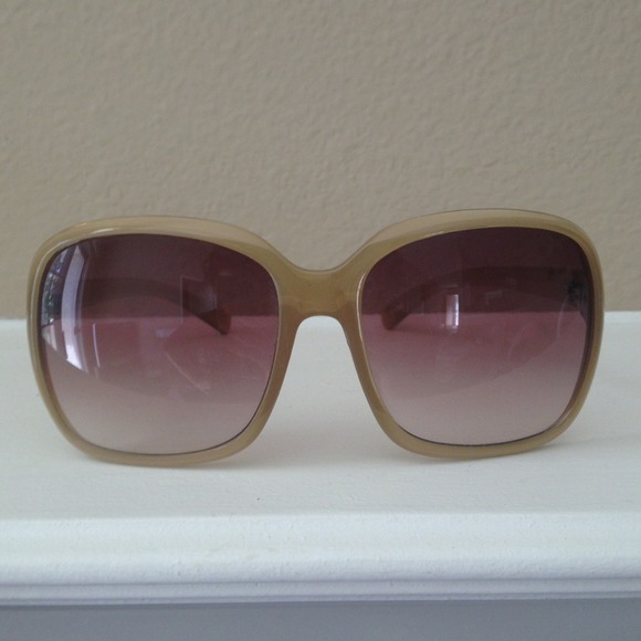 **BUNDLED** Light Brown Sunglasses for sale!
