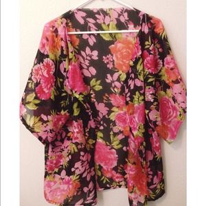 Floral Kimono cardigan 🌸