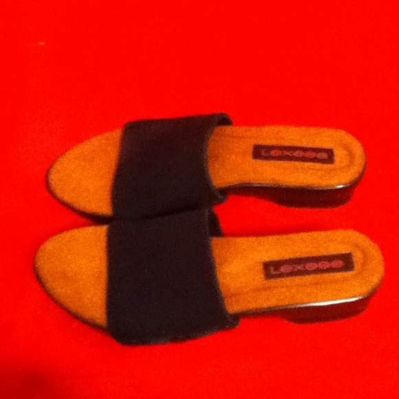 Lexesse sandles brand new for starryeyzz