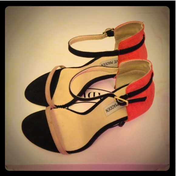 Steve Maddren Tri-Color Strap Heels - Picture 2 of 3