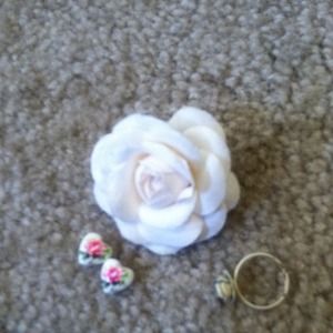White rose jewelry bundle!