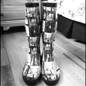 New York City print rain boots