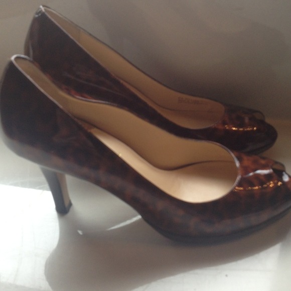 Sold - Picture 2 of 4