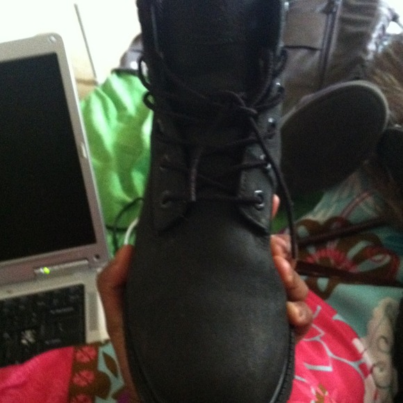 Timberlands - Picture 2 of 3