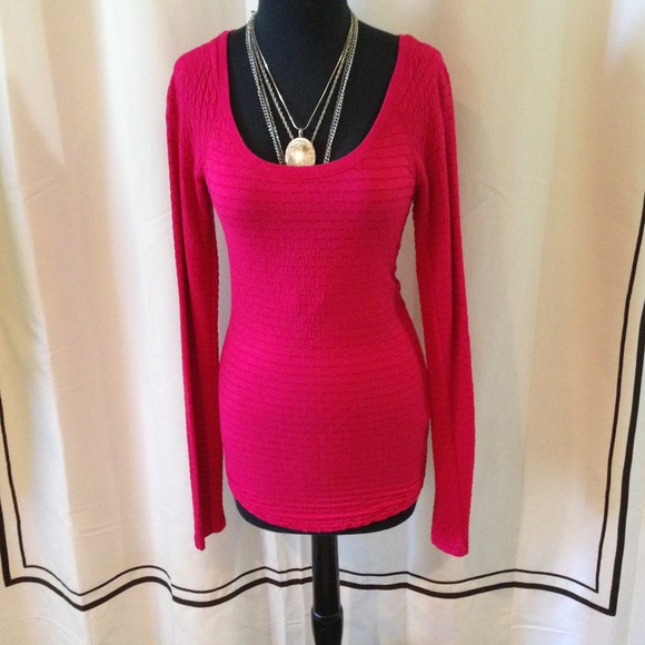 Free People magenta pink textured long sleeve sz M