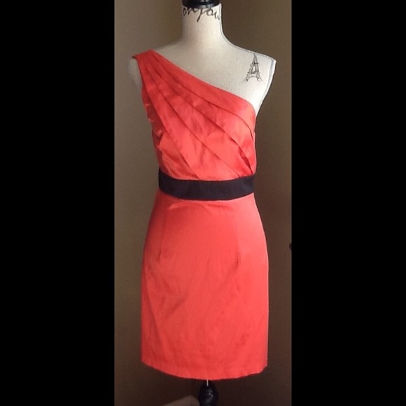 B. Wear Too Dresses & Skirts - 🚫RESERVED🚫 One shoulder dress Sz 11