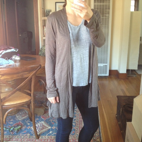 🚫🚫SOLD🚫🚫   Zara Brown Drapey Long Cardigan