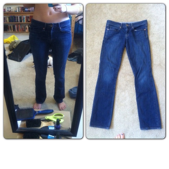 *~REDUCED~* Gap dark wash straight jeans