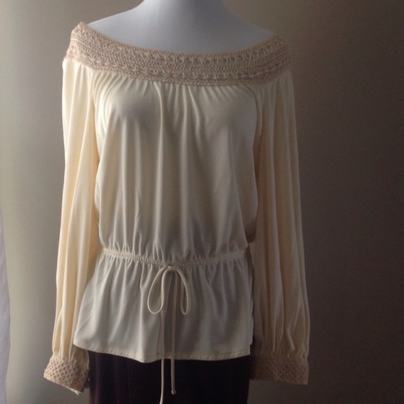 SOLD**bundle Vintage Ivory top