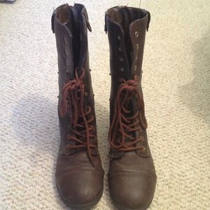 Brown combat boots (similar to Steve Madden)