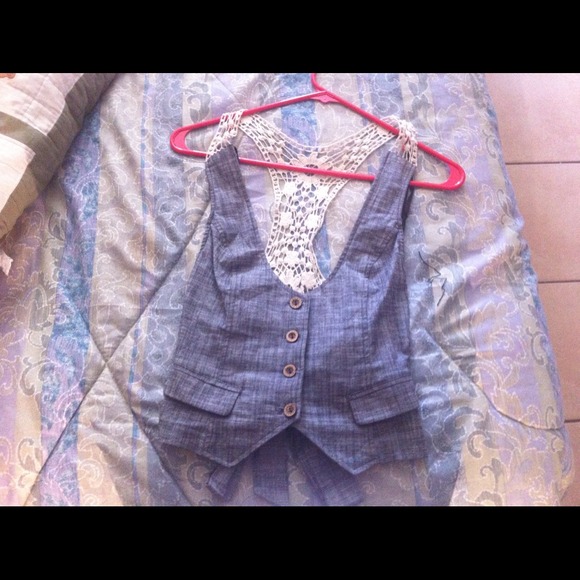 Cute little vest😍