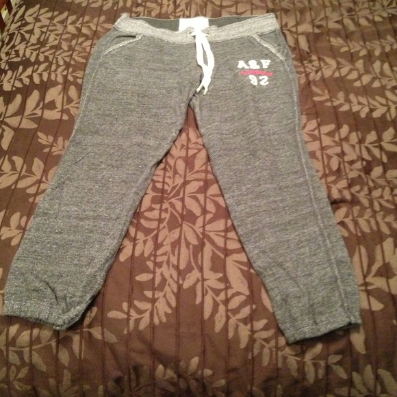❌BUNDLED❌💞REDUCED...$8 Sweatpants