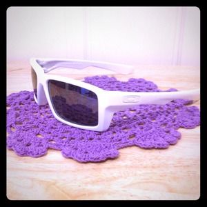 ✴AUTHENTIC! Oakley "Twitch" style sunglasses