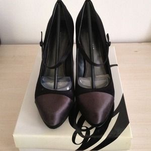 6.5 Nine West black and grey satin heels.