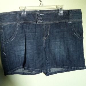 ✂Price cut✂ Cute American Rag shorts
