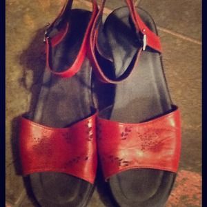 W Dansko red leather dress/casual sandal