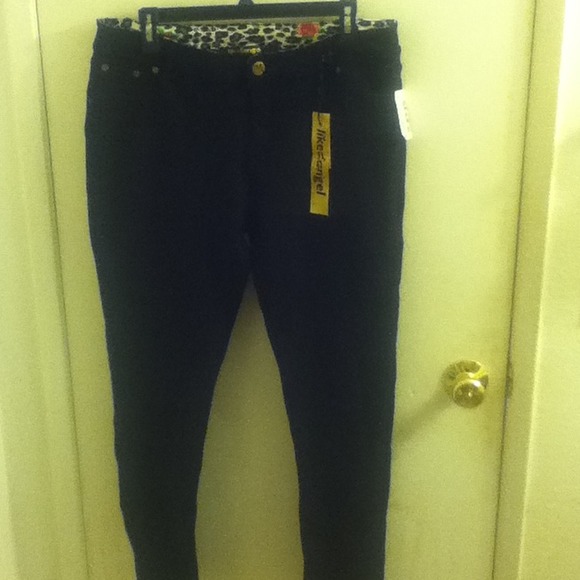 Black jeggings with cute waistband Plus Size!