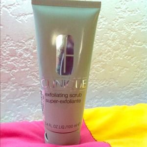 Clinique exfoliating scrub super exfoliante