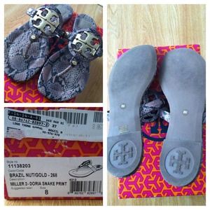 ⛔Reserved⛔Used tory burch miller 2